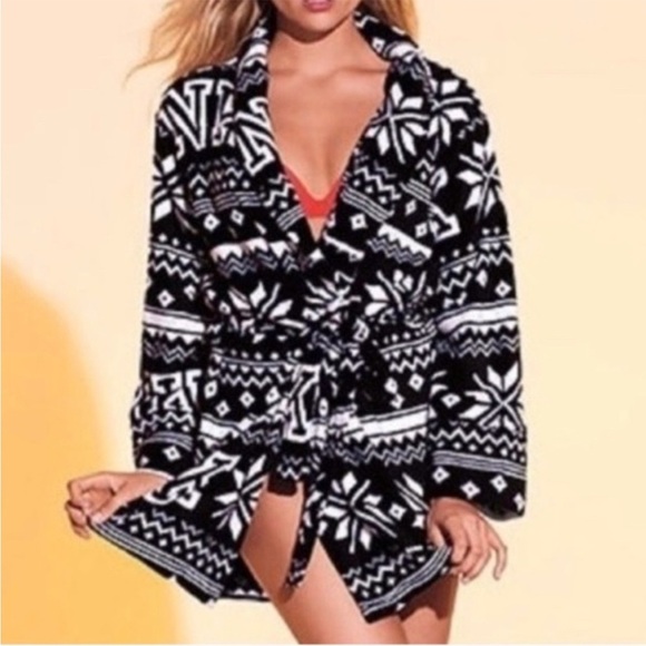 PINK by Victorias Secret Snowflake Robe Black and White Size M / L - Picture 1 of 5